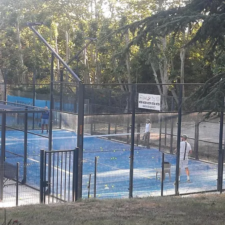 Jolie Avec Piscine