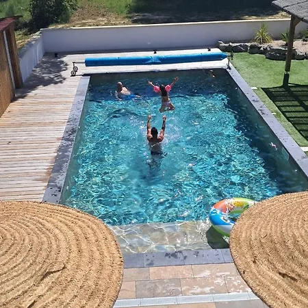 Jolie Avec Piscine *