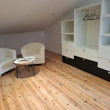 Jolie Avec Piscine Villa
